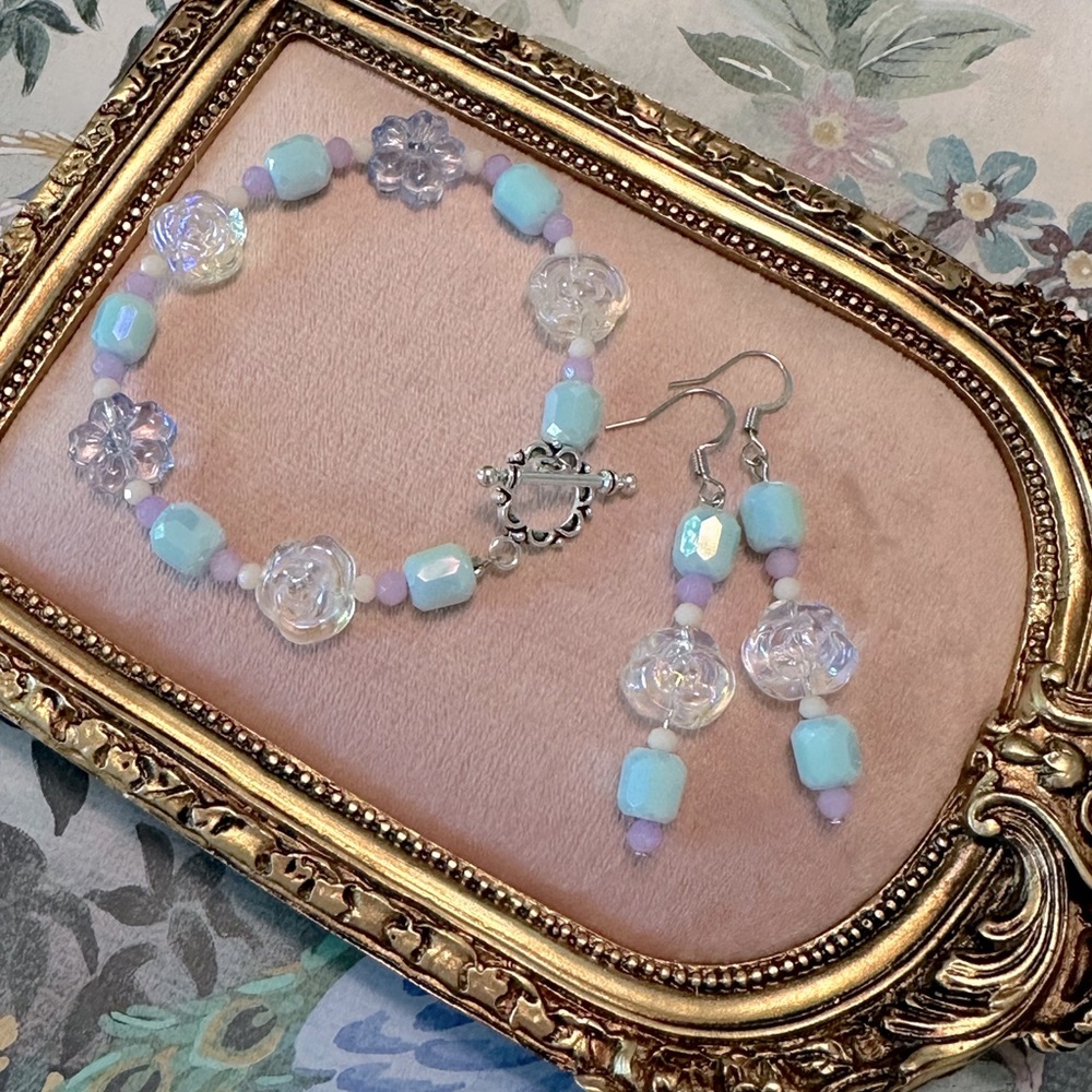 Handmade Bracelet & Earring Set Robins Eggs Blue Lavender Purple Toggle Clasp - Picture 3 of 12